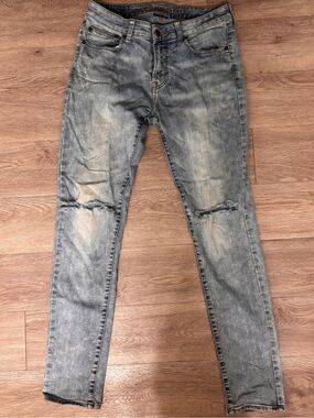 Men's Light Blue Distressed Slim Jeans